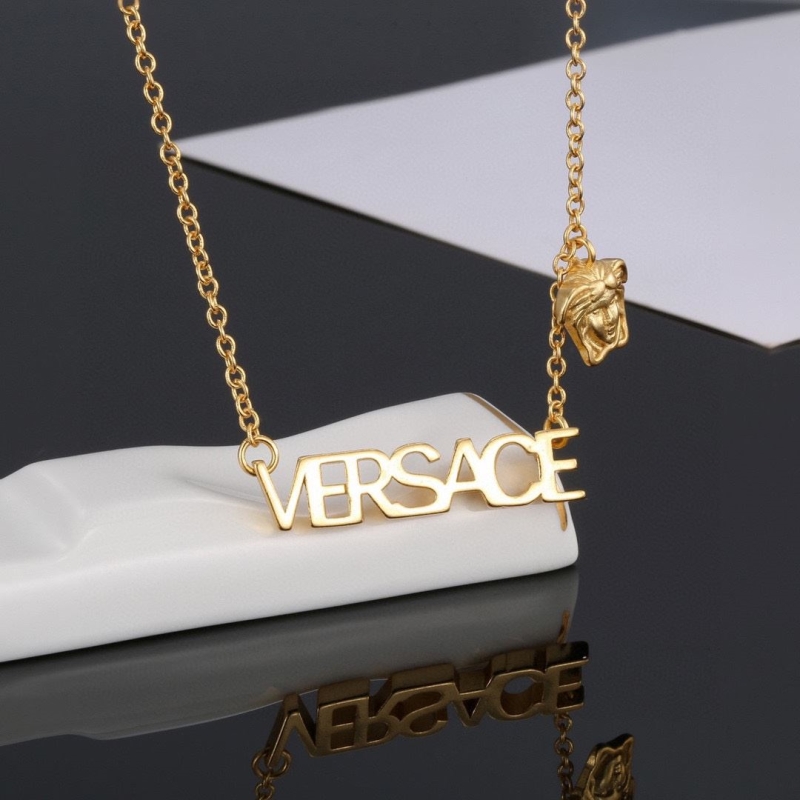 VERSACE